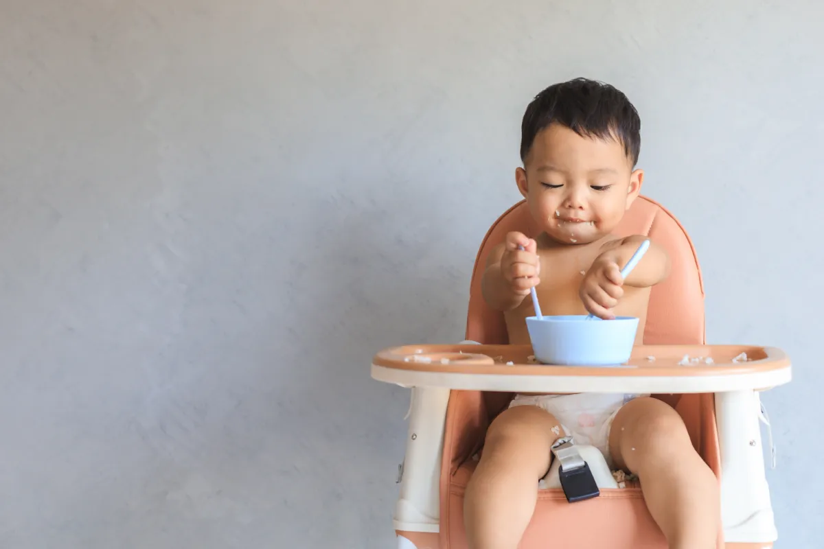 Comparatif des chaises hautes évolutives pour accompagner la croissance de bébé.